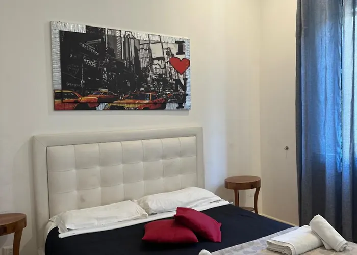 Casa Crispi 33 *