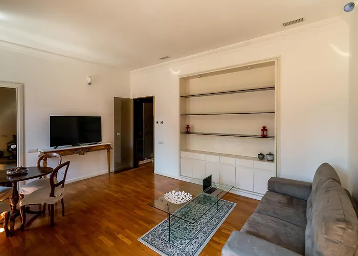 Casa Crispi 33 Rome